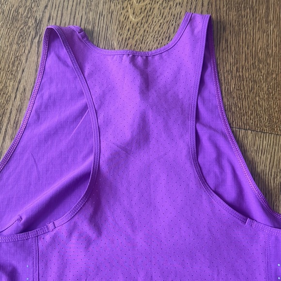 LULULEMON SCULPT TANK Size 2 - Picture 6 of 8